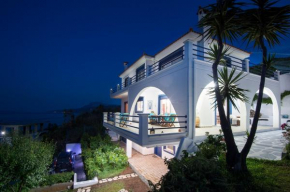  Blue Dream villa a seaside beauty in Euboea island  Платана